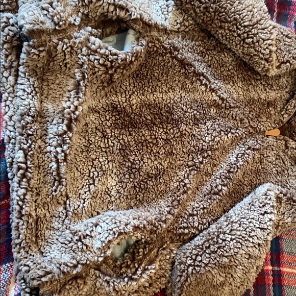 Faux fur half zip - Picture 2 of 2